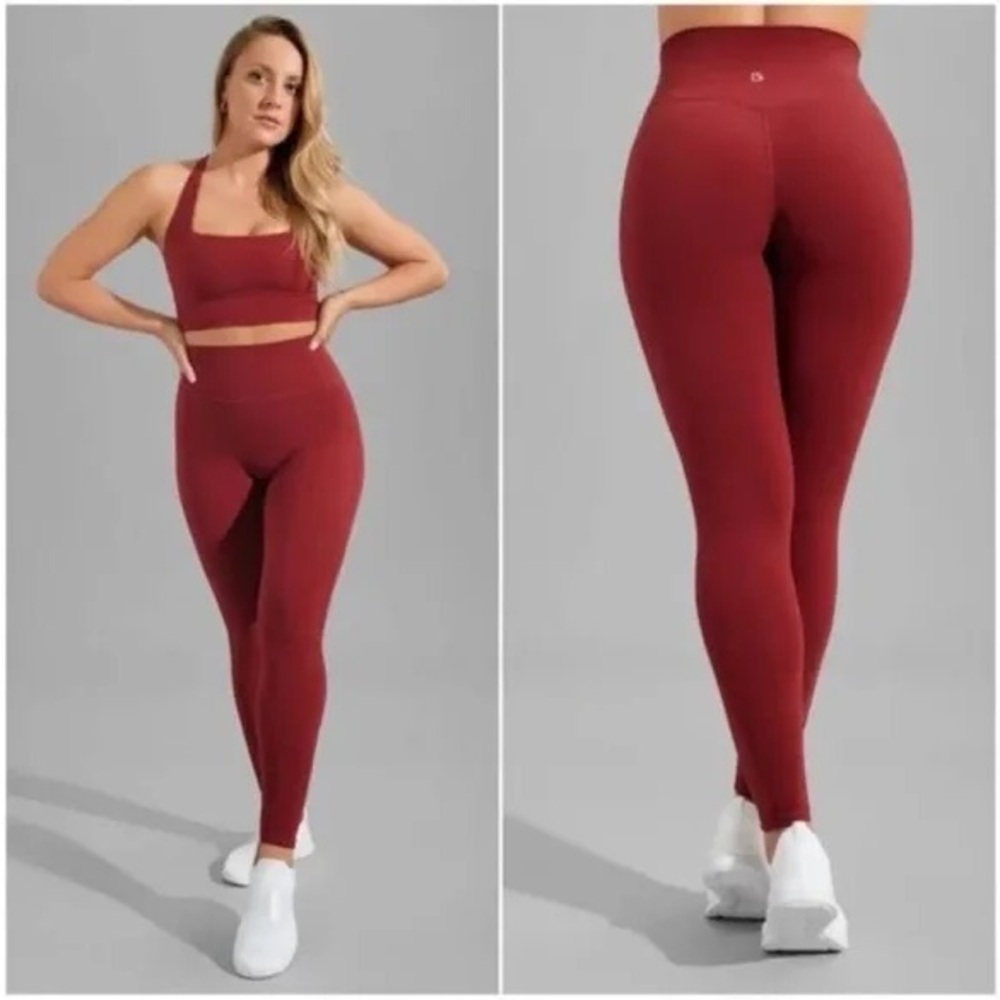 Buff bunny Wine Red Legacy Nubre Leggings